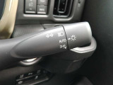 ヘッドライトの操作スイッチです。
