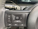 手元でナビの音量調整等が出来るのでナビの操作によるわき見運転を防止することが出来ます。