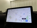 スマホをクルマとつなぐだけで、おなじみのアプリをディスプレイオーディオ上で気軽に使えるようになります。スマホと同じ感覚の画面タッチ操作はもちろん、ハンズフリー通話や各種機能を音声操作出来ます(^^)/