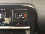 運転席と助手席にシートヒーターが付いてます。冬の寒いときでも直ぐにポカポカ。