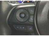 運転中目線を変えずにオーディオの操作ができるステアリングスイッチです