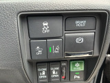 安全運転支援システム「Honda SENSING」、横滑りを制御しクルマを安定させるVSA機能を搭載。パーキングブレーキは電子制御式です