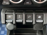 パワーウィンドウ&ESP&ヒルディセントコントロール、運転席と助手席の間にございます。