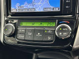 ★エアコンはオートタイプが装着済みです!オートモードにしておけば、車内温度を設定するだけで風の料や吹き出し口の切り替えを機械が行ってくれます!一年中快適な環境を作れますよ♪