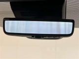 後方確認をミラーではなくカメラ映像で確認出来るデジタルインナーミラーを搭載!荷物があり、後方確認が出来ない時や雨天時などにとても便利☆