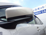 左サイドカメラは、縦列駐車時に便利です。