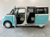 お客様にぴったりなおクルマをお選びいただけますように様々な展示車をご用意致しております!ダイハツの軽自動車だけではなく、他メーカー車やコンパクトカー・ミニバンなども数多く取り揃えております!