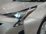 LEDヘッドライトです。デザイン性がよくとても明るいので、夜間の走行や悪天候でも安心です。しかも長寿命!