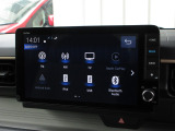 ナビゲーションはホンダコネクトディスプレイを装着しております。AM、FM、Bluetooth、フルセグTVがご使用いただけます。初めて訪れた場所でも道に迷わず安心ですね!