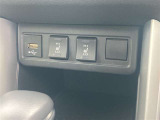 運転席・助手席にシートヒーター付いてます!冬場は助かります!