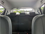 「中古車ハイブリッド保証」付き。ハイブリッド機構を無償で保証します。保証期間は、初度登録年月から10年目まで、またはロングラン保証が終わってから3年間。ただし累計走行距離が20万km以内です。