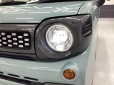 【LEDヘッドライト】LEDヘッドライトは消費電力が少ないので寿命が長いですよ!明るさも十分で、夜間走行の負担を和らげてくれます、オート点灯システムも付いております