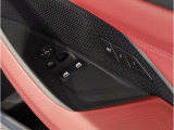 車の乗り降りの際に必ず触るドアハンドルです。使用感が気になる方はお気軽にお申し付けくださいませ。