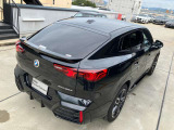 BMWのお車は、&ldquo;駆け抜ける歓び&rdquo;を体現しております。走行の安定性とコーナリングの良さを追求し、思い通りにハンドルの操作可能です。