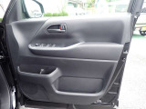 運転席側のドアです!