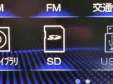 音楽SDカード入ります。