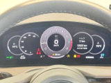 お車でお越しの方は、新御堂筋に面しておりアクセスが便利です。新名神「箕面とどろみIC」や名神「吹田IC」など、各方面の主要道路からスムーズにご来店いただける、お車でもアクセスしやすい好立地です。