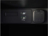 【USB接続】USB接続も可能です。スマートフォンと連動して音楽も再生可能です。