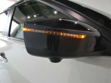 ウィンカー付きドアミラーになっておりますので、スタイルも良いですし対向車からも見やすいです。