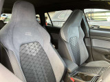 R-Line専用スポーツシートです