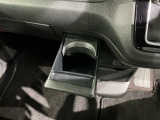 専門業者にて内外装のクリーニングを実施しております!