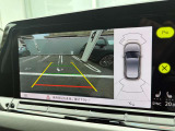 バックカメラも鮮明に映るため、駐車時の安心感が増します。