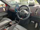 このお車はMINI NET浦和美園に展示中です!総在庫900台を当店でご案内可能です!ご来場、お問い合わせをスタッフ一同お待ちしております。