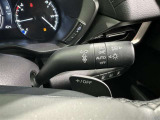 【オートライト】車外の明るさに応じて自動的にライトの点灯・消灯をしてくれます
