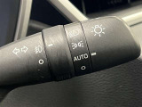 AUTOの位置にセットしておくと、暗くなったら自動でライトの点灯をサポートしてくれます!高速道路でのトンネル通過時など便利です!