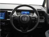 ◆ハンドル全体◆各種スイッチがハンドルから手を放さず操作できるので運転中でも楽に操作できます。