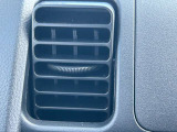☆お車についた傷やヘコミ、事故の修理もハヤシにお任せください。自社鈑金工場で修理ができますの安心です☆