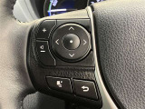 【ステアリングスイッチ付ハンドル】ナビゲーションに視線を移さず、ハンドルから手を離さず、運転に集中したまま手元でオーディオ操作できます♪