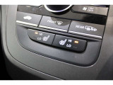 シートヒーター装備付き車!!座席に埋め込まれた電熱線によりシートを暖めることが出来る装備で、温められたシートは、寒い冬には最適です!!