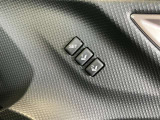 シートポジションメモリー機能でお車のシェアをされる機会のある方もボタン一つでご自身のベストポジションに復帰可能です♪♪