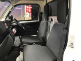 安心のカーライフを迎えて頂くに当たり、納車前点検整備は抜かり無く整備を行わせて頂きます。