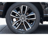 純正アルミホイールです。タイヤサイズは、225/50R18です。