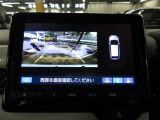 バックカメラの画像です。ガイドラインがスムースな車庫入れをサポートいたします。車庫入れの安心感がアップしますね。