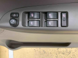 全ての車両に除菌・消臭システム「ワンダークリーン」を施工済みです。シートの表面はもちろん、後ろの席や足元も徹底的に除菌しております。