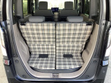 低床で開口部が広いため、重い荷物も持ち上げやすく、積み込みがスムーズに行えます。