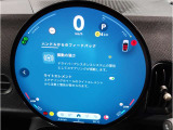 MINIのメーターパネルは円をコンセプトにデザインされております。おしゃれで愛嬌のあるMINI独自のデザインに惹かれる方は数多くいらっしゃいます。
