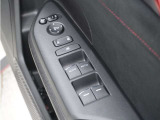 ◆パワーウィンドウスイッチ◆運転席から全席の窓の開閉操作を行うことが出来いつでも換気ができます!