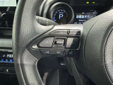 ステアリングスイッチ装備!運転しながら手元でオーディオの操作などができます。