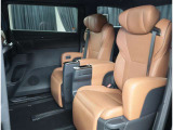 ゆとりある広々とした車内空間は、ドライブを始め買い物やレジャーなど、幅広く活躍します。一人でもみんなとでもお出かけを楽しみましょう!
