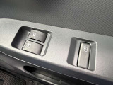 ●仕入れ段階で徹底したチェックを行い、厳しい審査にパスした車だけを展示・販売しています。弊社ではこれをプロチェックと呼び、数十の独自チェック項目に基づき、車の状態を調べ上げています。