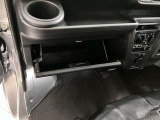 小物収納BOX有ります