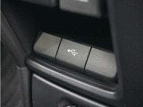 ◆USBチャージャー◆使いやすい場所に装備されています。