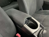肘置きがあると運転姿勢が安定して疲れにくいです!
