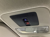 【SOSボタン】体調が悪くなったときや、事故に遭遇したとき、あおり運転にあっている時など、緊急時にボタンを押すと緊急サポートセンターにつながり、オペレーターが警察・救急への取次ぎを行います。
