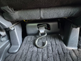 車椅子乗降時、電動ウインチが付いています。。