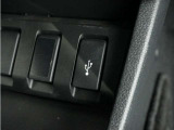 ◆USBチャージャー◆使いやすい場所に装備されています。